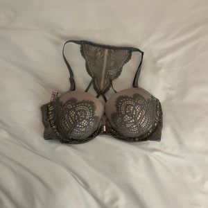 Victoria’s Secret 36B racerback lace bra